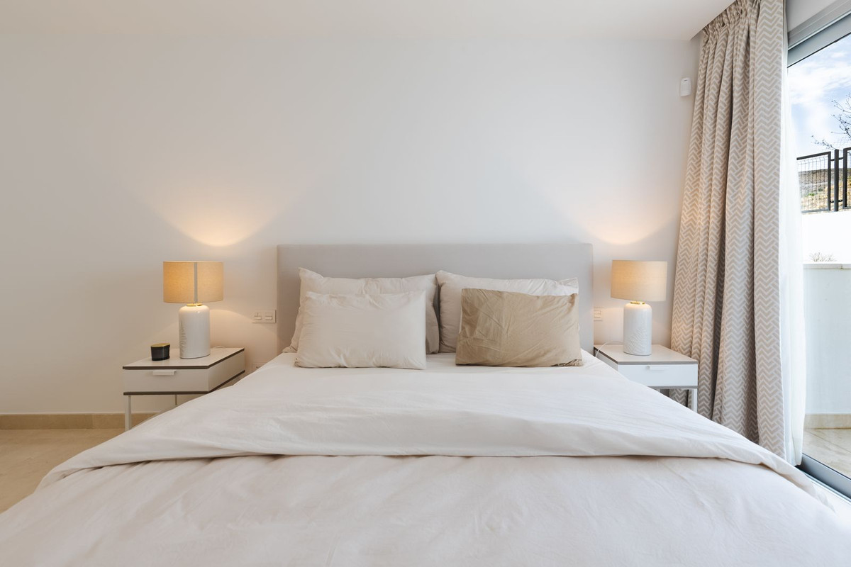 2 Bed Apartment for sale in Nueva Andalucía Costa Del Sol, Málaga, Spain