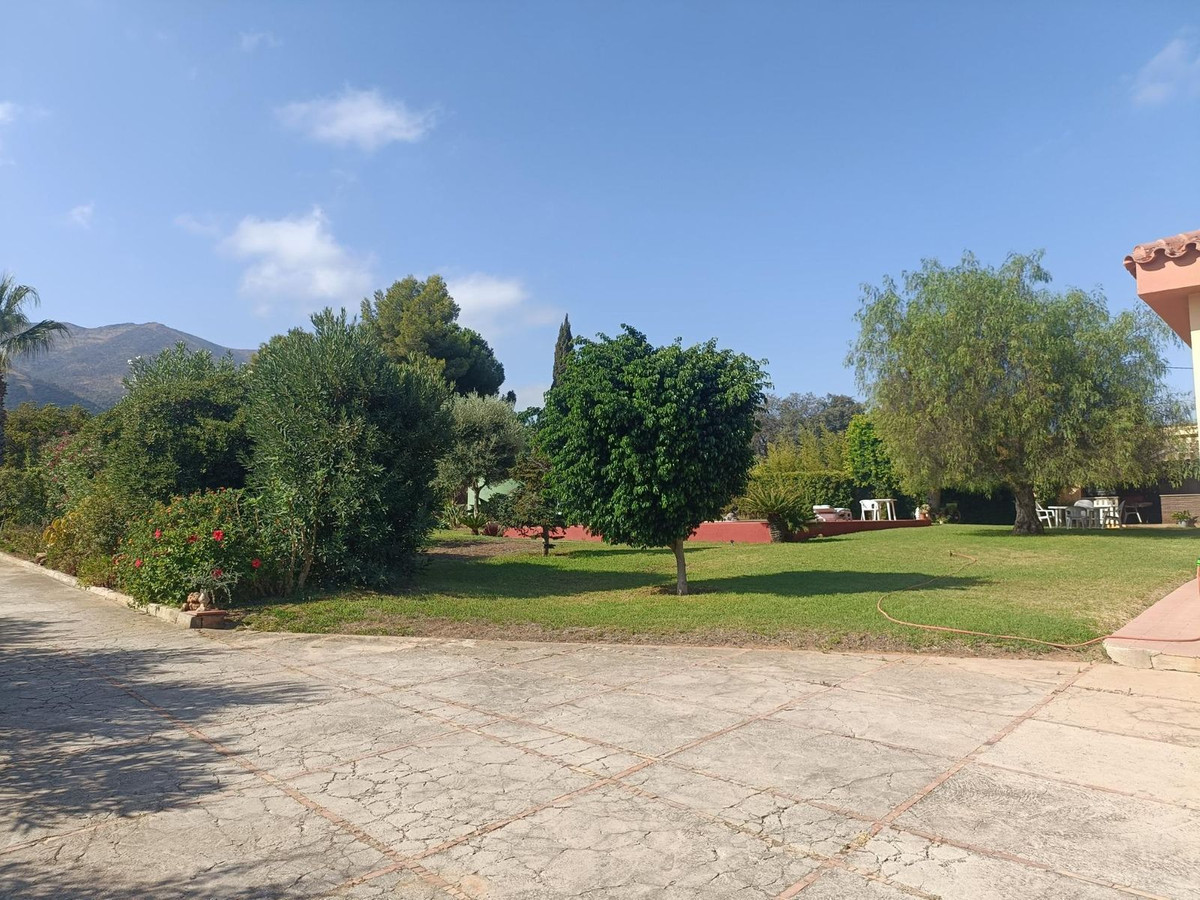 4 Bed Townhouse for sale in Alhaurín El Grande Costa Del Sol, Málaga, Spain