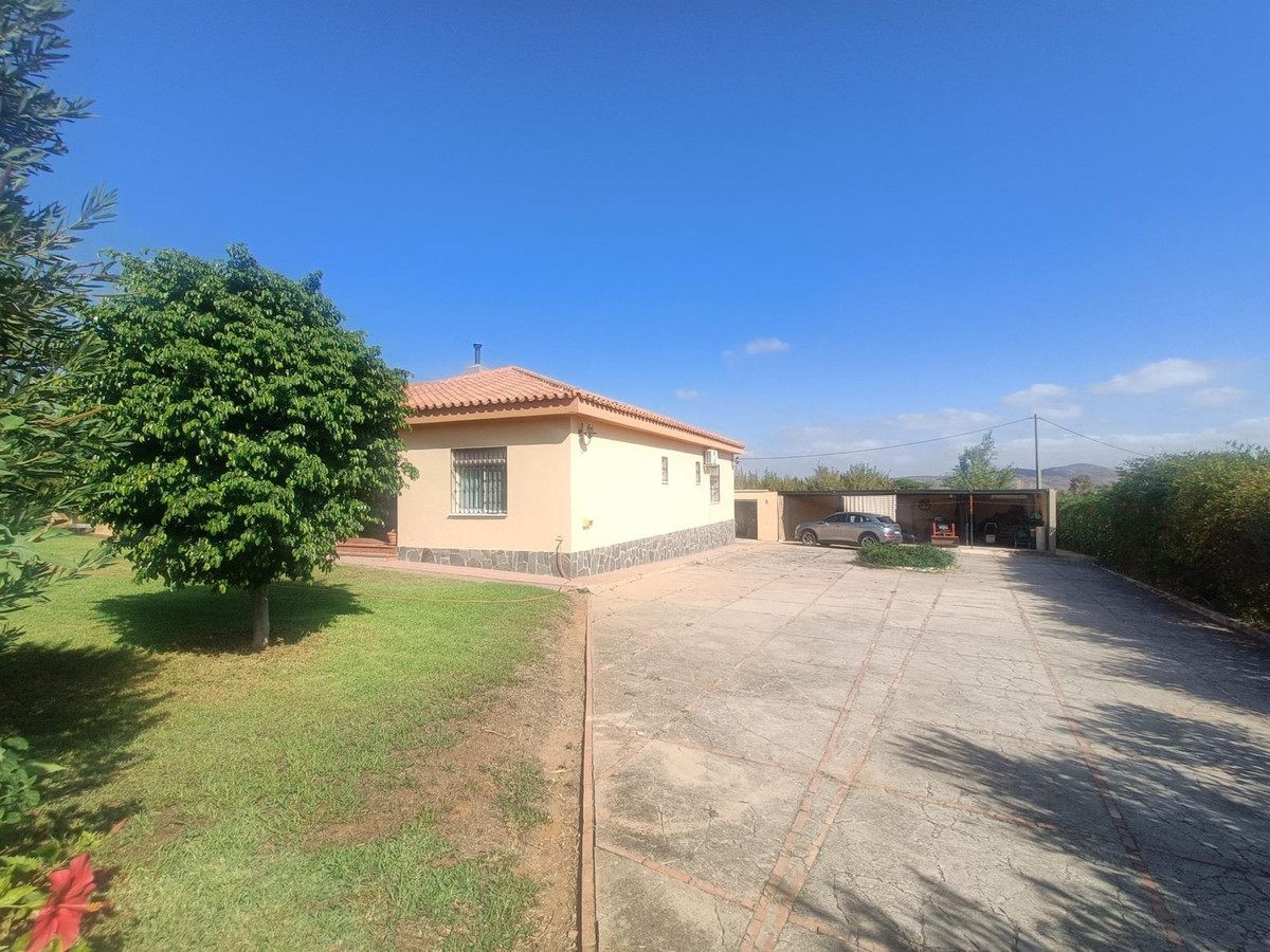 4 Bed Townhouse for sale in Alhaurín El Grande Costa Del Sol, Málaga, Spain