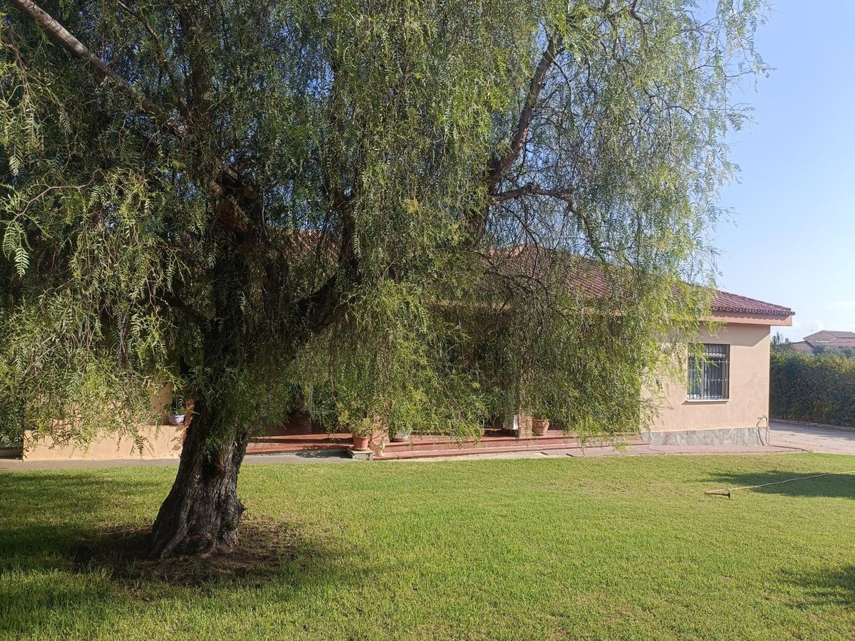 4 Bed Townhouse for sale in Alhaurín El Grande Costa Del Sol, Málaga, Spain