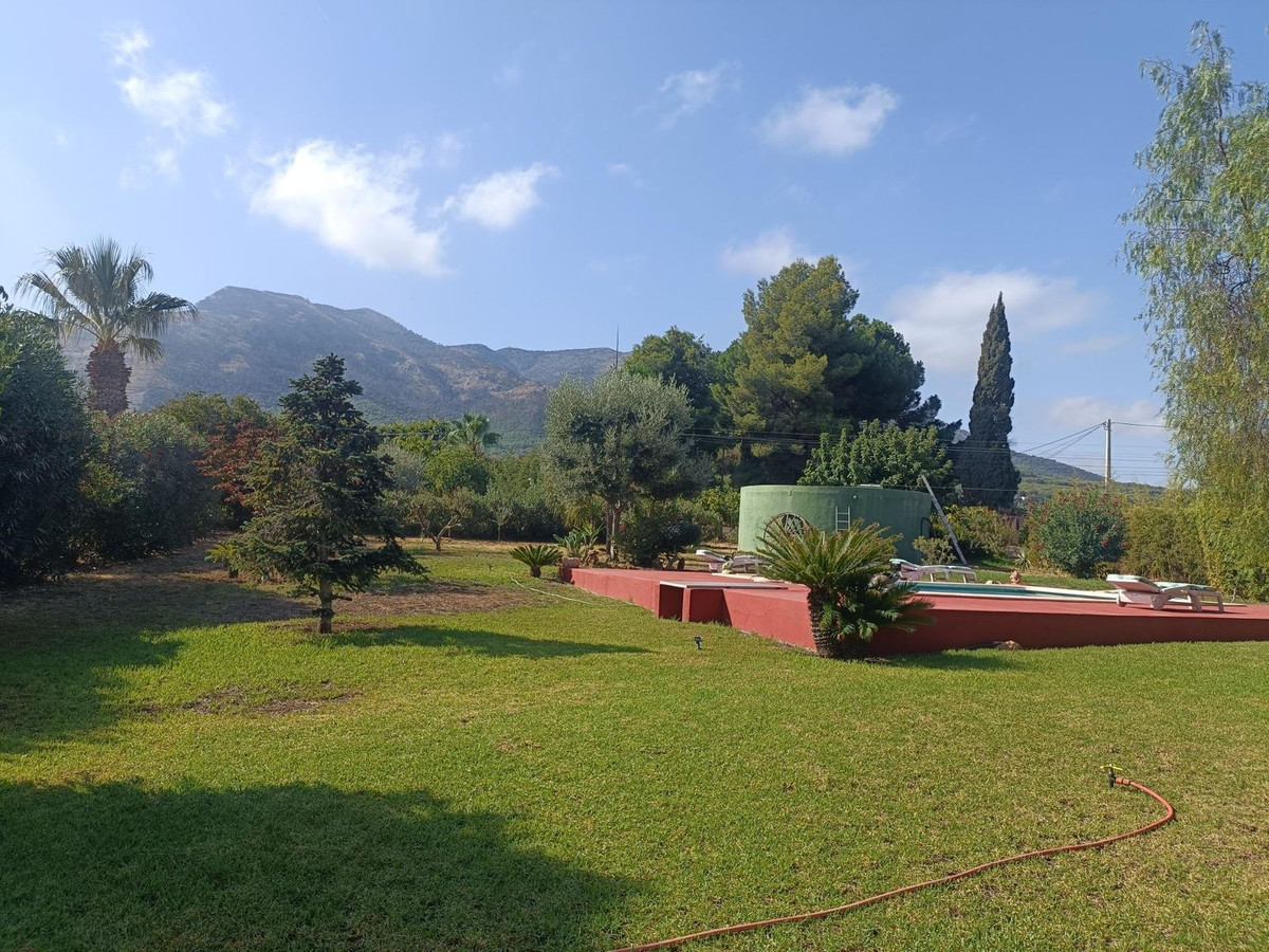 4 Bed Townhouse for sale in Alhaurín El Grande Costa Del Sol, Málaga, Spain