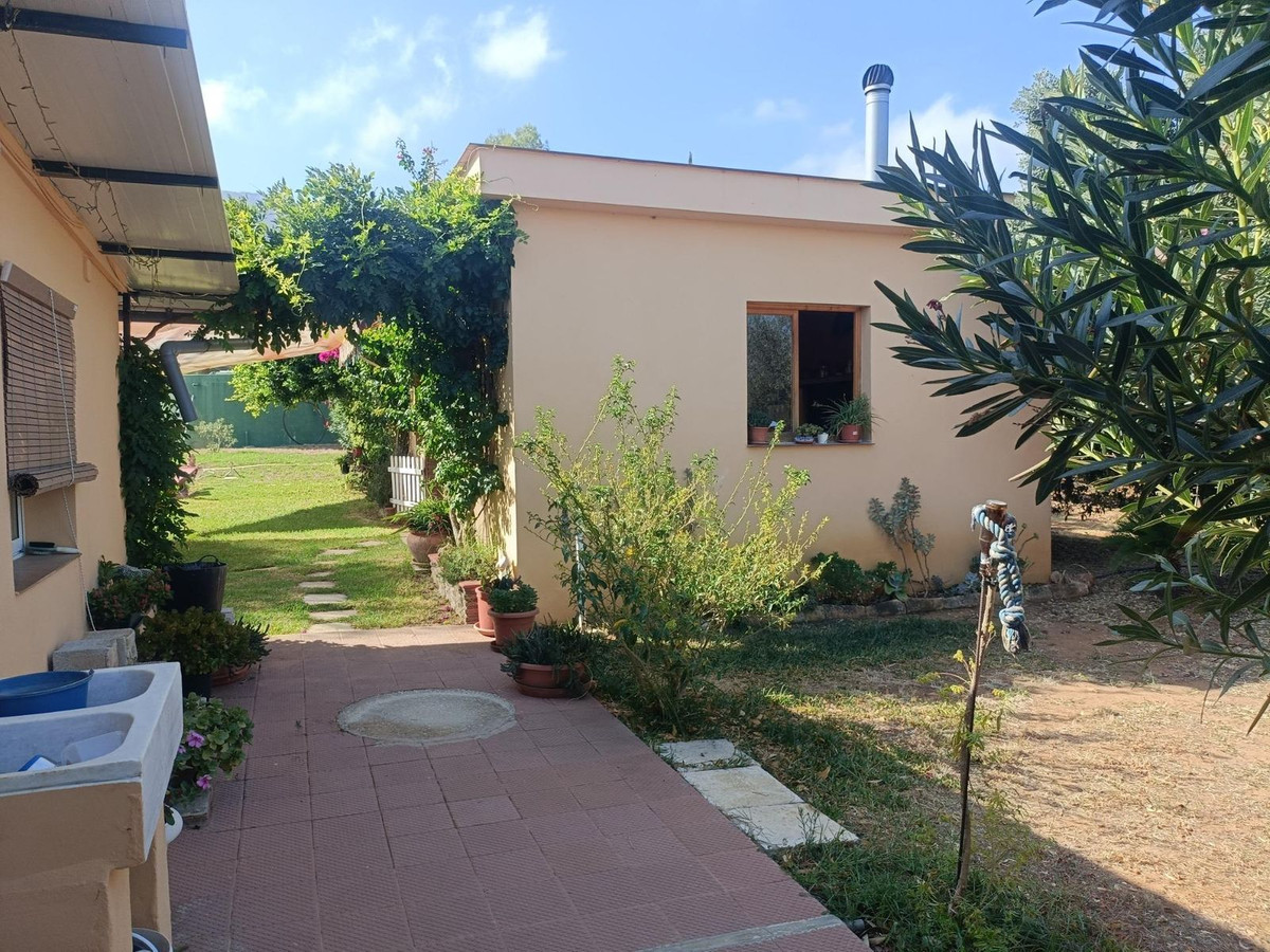 4 Bed Townhouse for sale in Alhaurín El Grande Costa Del Sol, Málaga, Spain