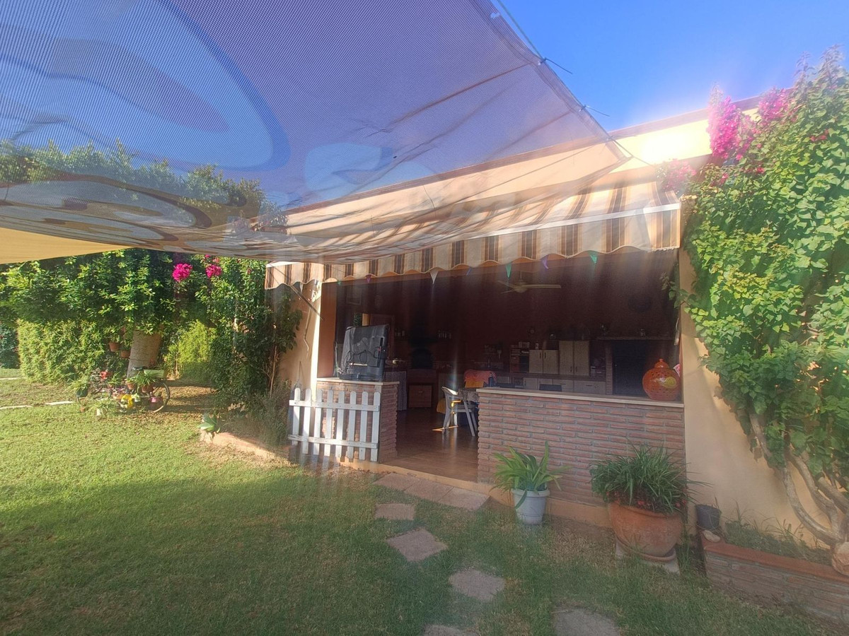 4 Bed Townhouse for sale in Alhaurín El Grande Costa Del Sol, Málaga, Spain