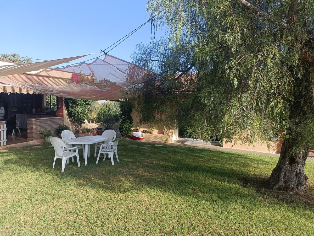 4 Bed Townhouse for sale in Alhaurín El Grande Costa Del Sol, Málaga, Spain