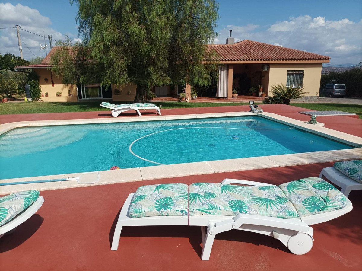 4 Bed Townhouse for sale in Alhaurín El Grande Costa Del Sol, Málaga, Spain