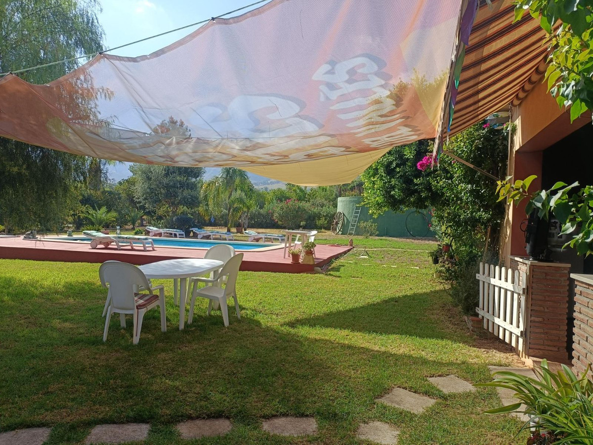 4 Bed Townhouse for sale in Alhaurín El Grande Costa Del Sol, Málaga, Spain
