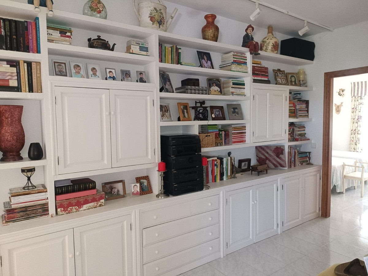 4 Bed Townhouse for sale in Alhaurín El Grande Costa Del Sol, Málaga, Spain