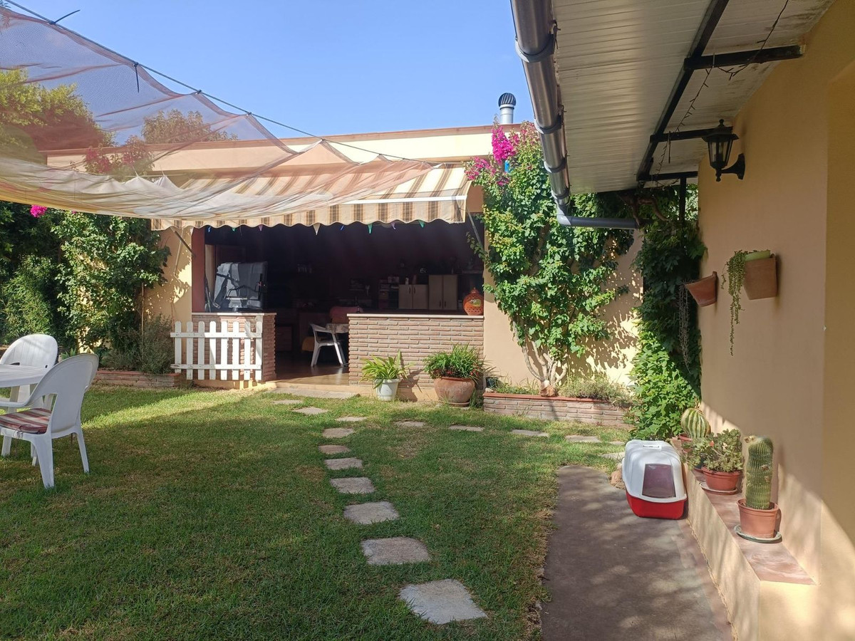 4 Bed Townhouse for sale in Alhaurín El Grande Costa Del Sol, Málaga, Spain