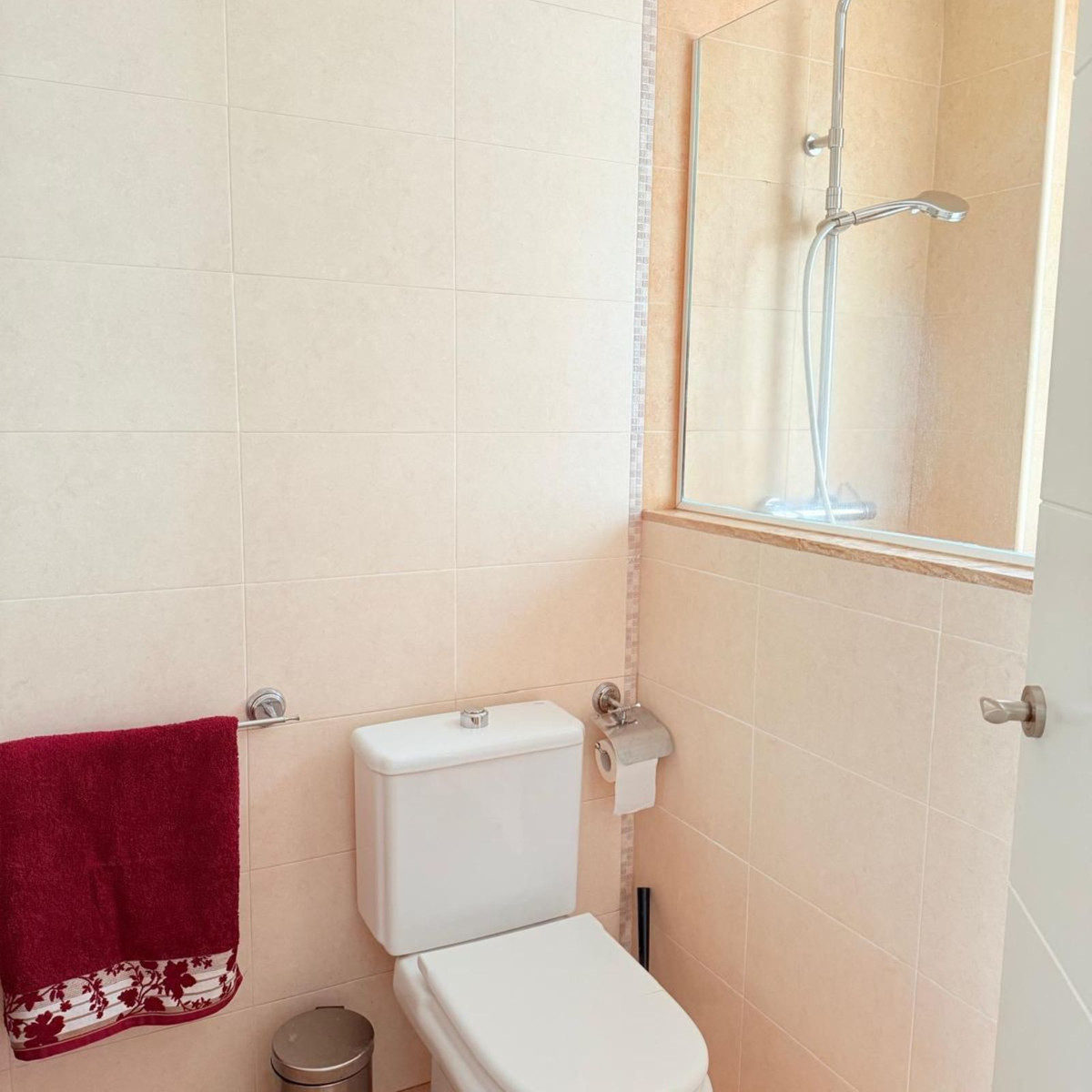 5 Bed Townhouse for sale in Marbella Costa Del Sol, Málaga, Spain