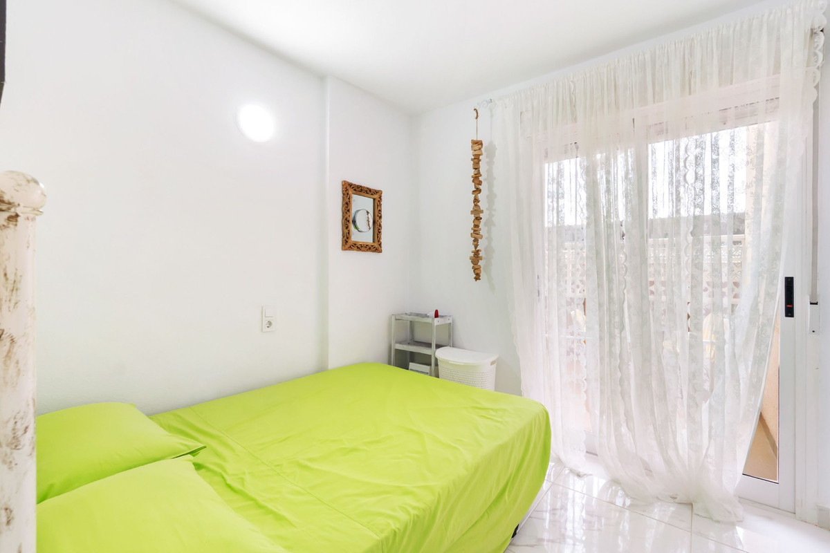 Se vende Apartamento Planta Baja de 2 dormitorios en Costa Blanca, Alicante, España