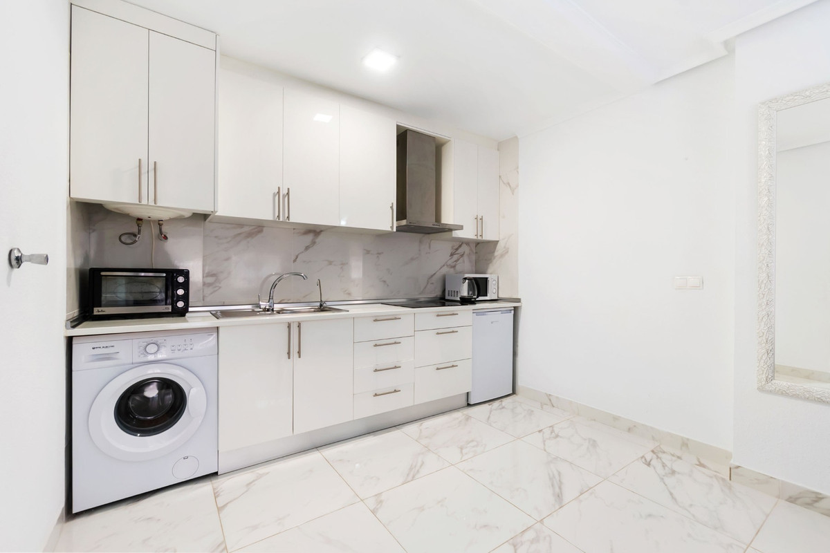 Se vende Apartamento Planta Baja de 2 dormitorios en Costa Blanca, Alicante, España