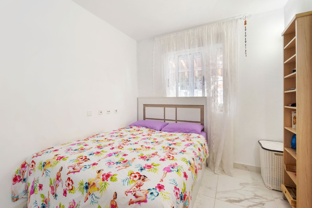 Se vende Apartamento Planta Baja de 2 dormitorios en Costa Blanca, Alicante, España