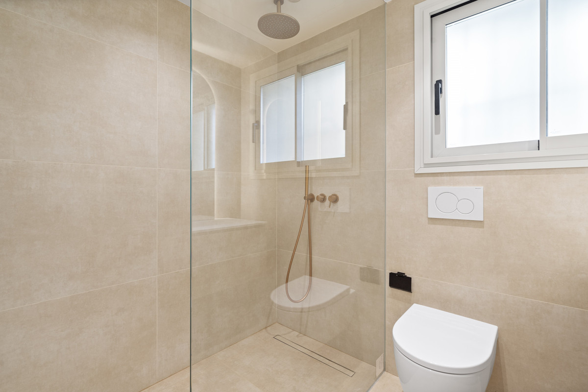 3 Bed Apartment for sale in Nueva Andalucía Costa Del Sol, Málaga, Spain