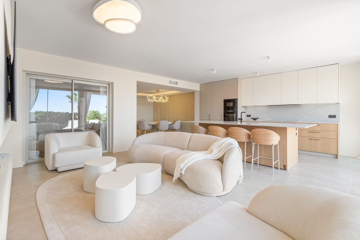 3 Bed Apartment for sale in Nueva Andalucía Costa Del Sol, Málaga, Spain