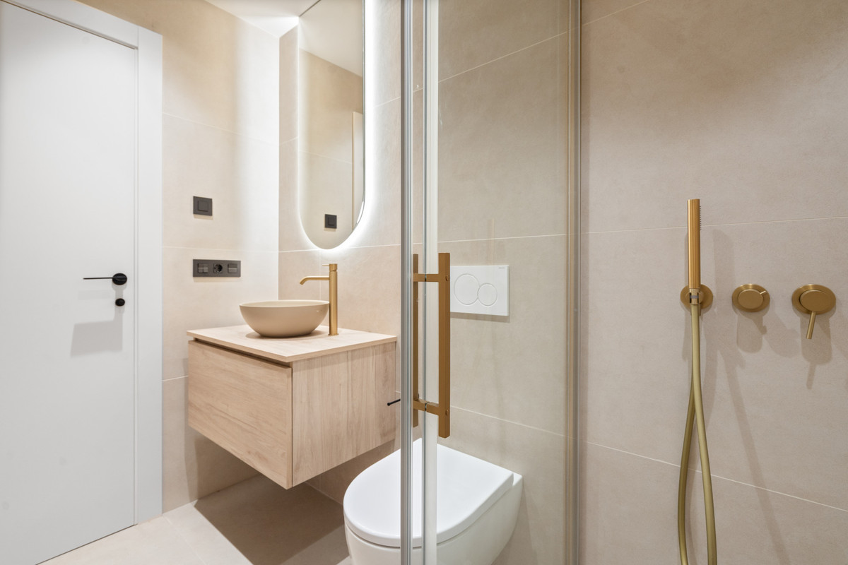 3 Bed Apartment for sale in Nueva Andalucía Costa Del Sol, Málaga, Spain