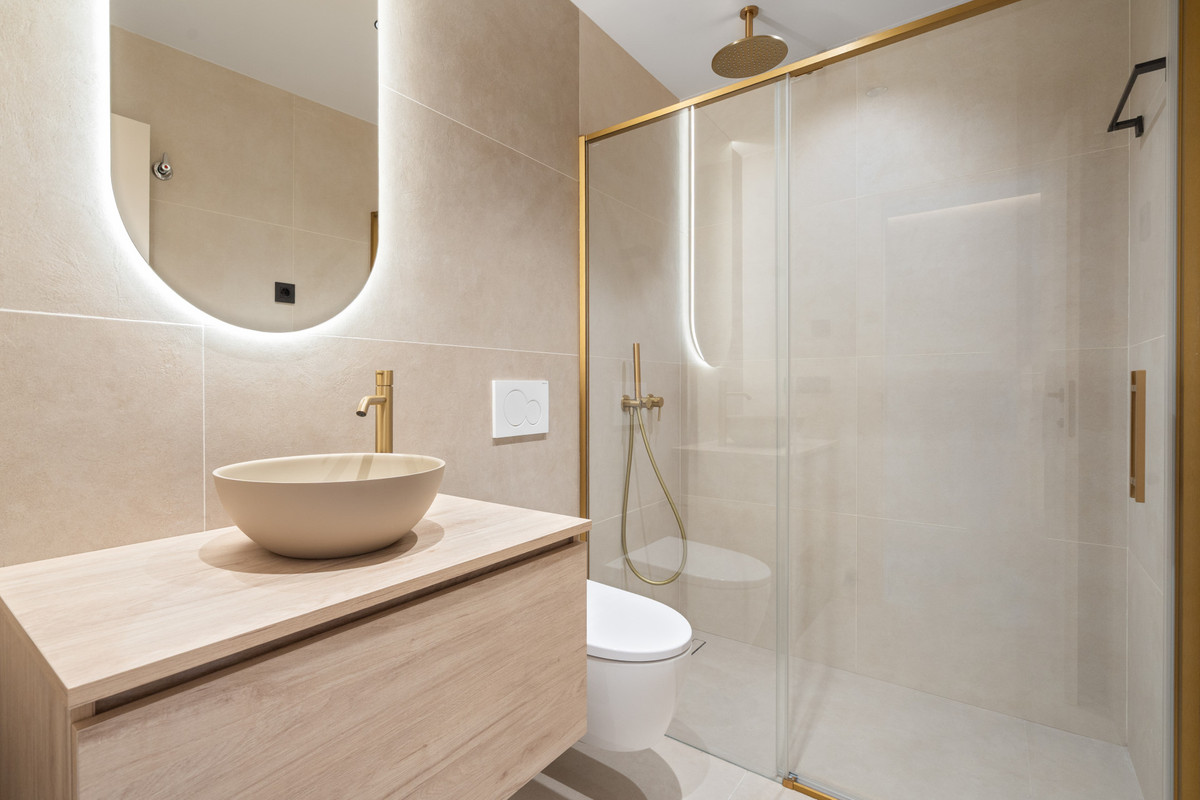 3 Bed Apartment for sale in Nueva Andalucía Costa Del Sol, Málaga, Spain