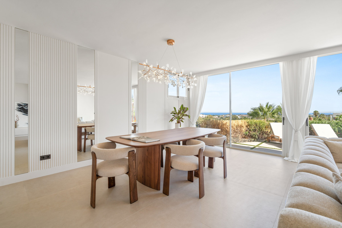 3 Bed Apartment for sale in Nueva Andalucía Costa Del Sol, Málaga, Spain