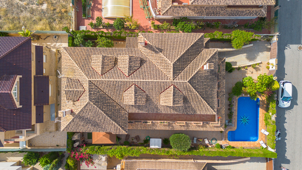 6 Bed Townhouse for sale in La Veleta Costa Blanca, Alicante, Spain