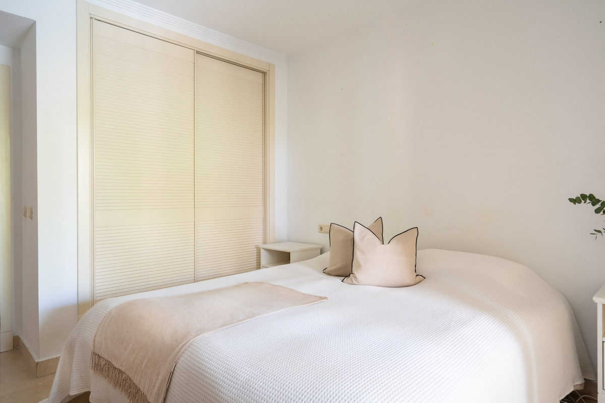 3 Bed Apartment for sale in Nueva Andalucía Costa Del Sol, Málaga, Spain