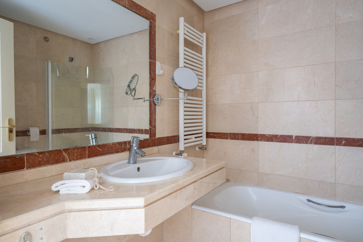 3 Bed Apartment for sale in Nueva Andalucía Costa Del Sol, Málaga, Spain