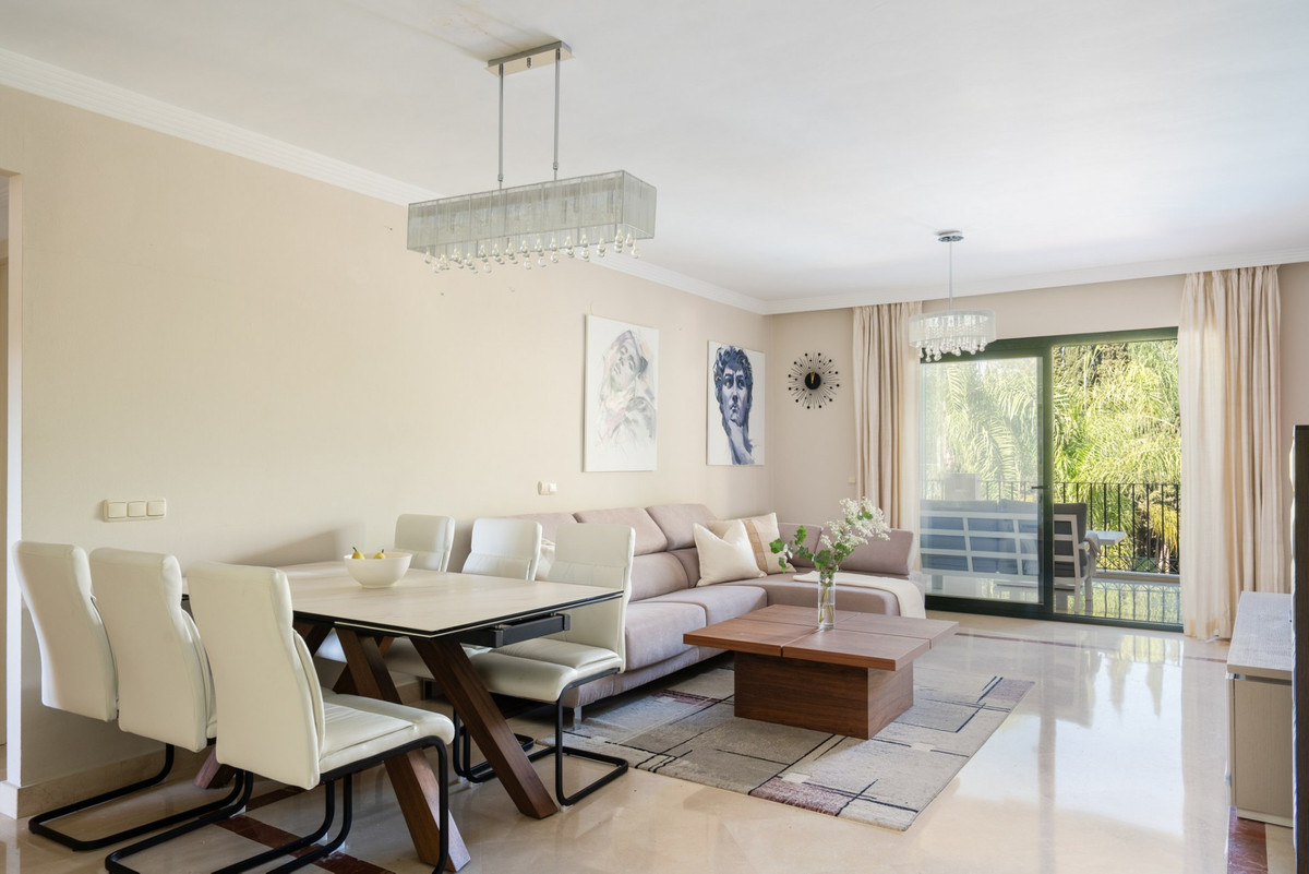 3 Bed Apartment for sale in Nueva Andalucía Costa Del Sol, Málaga, Spain