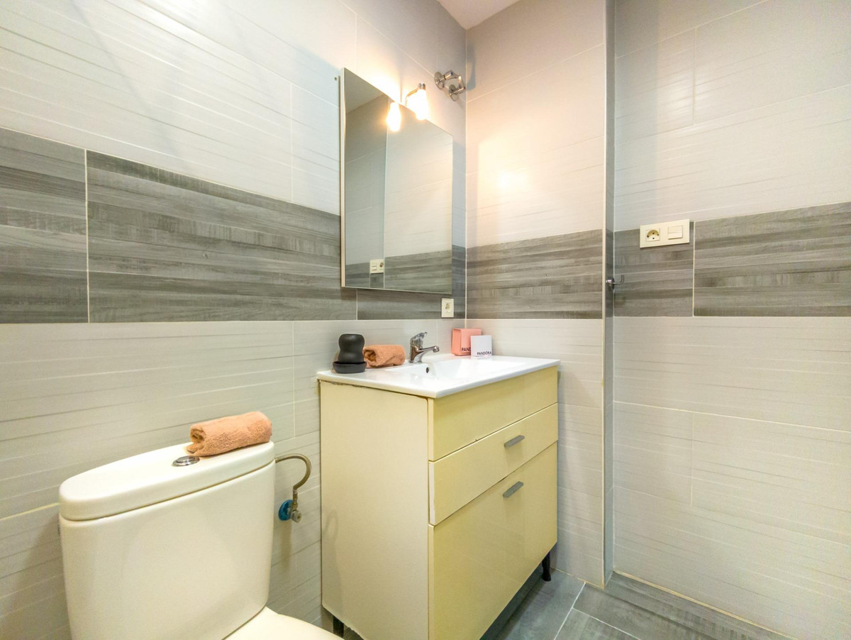 Se vende Apartamento Planta Baja de 3 dormitorios en Costa Blanca, Alicante, España