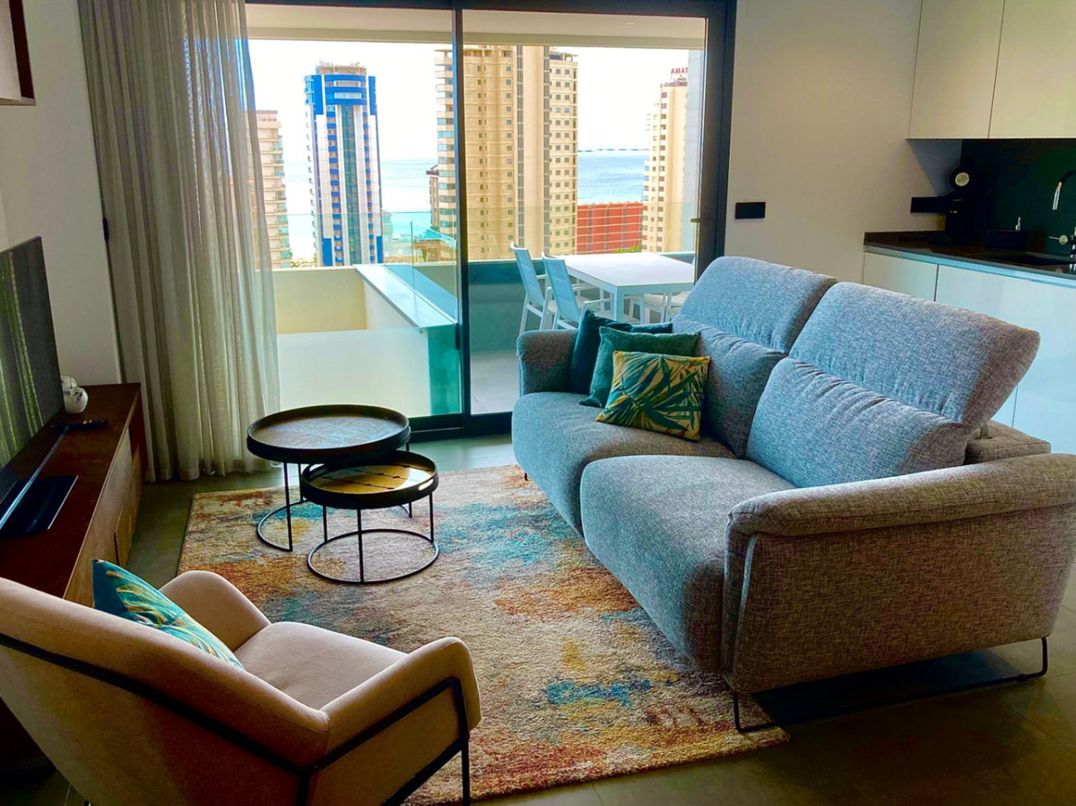 Se vende Apartamento Planta Media de 2 dormitorios en Costa Blanca, Alicante, España