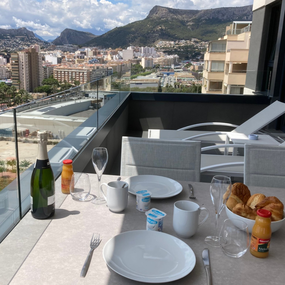 Se vende Apartamento Planta Media de 2 dormitorios en Costa Blanca, Alicante, España