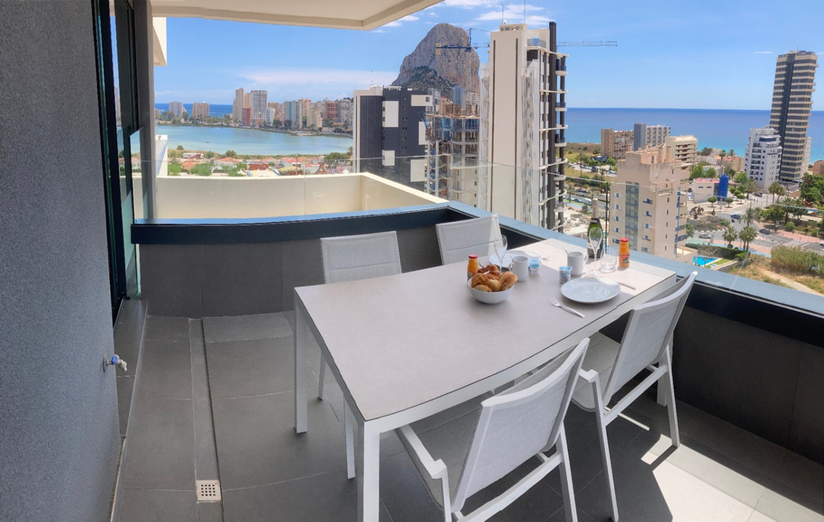 Se vende Apartamento Planta Media de 2 dormitorios en Costa Blanca, Alicante, España
