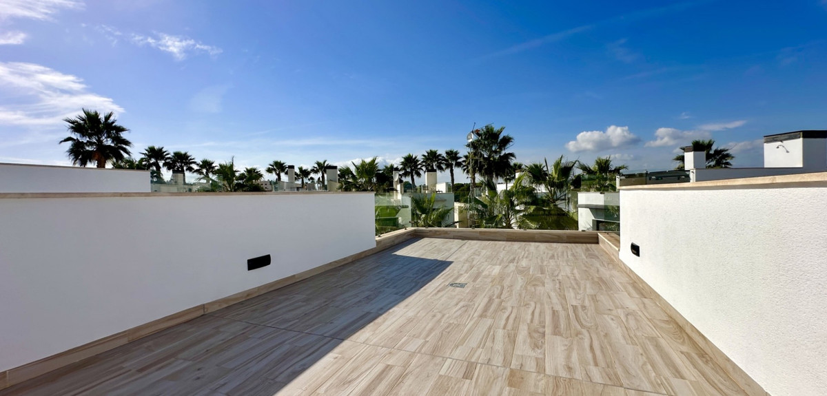 3 Bed Townhouse for sale in Lomas De Cabo Roig Costa Blanca, Alicante, Spain