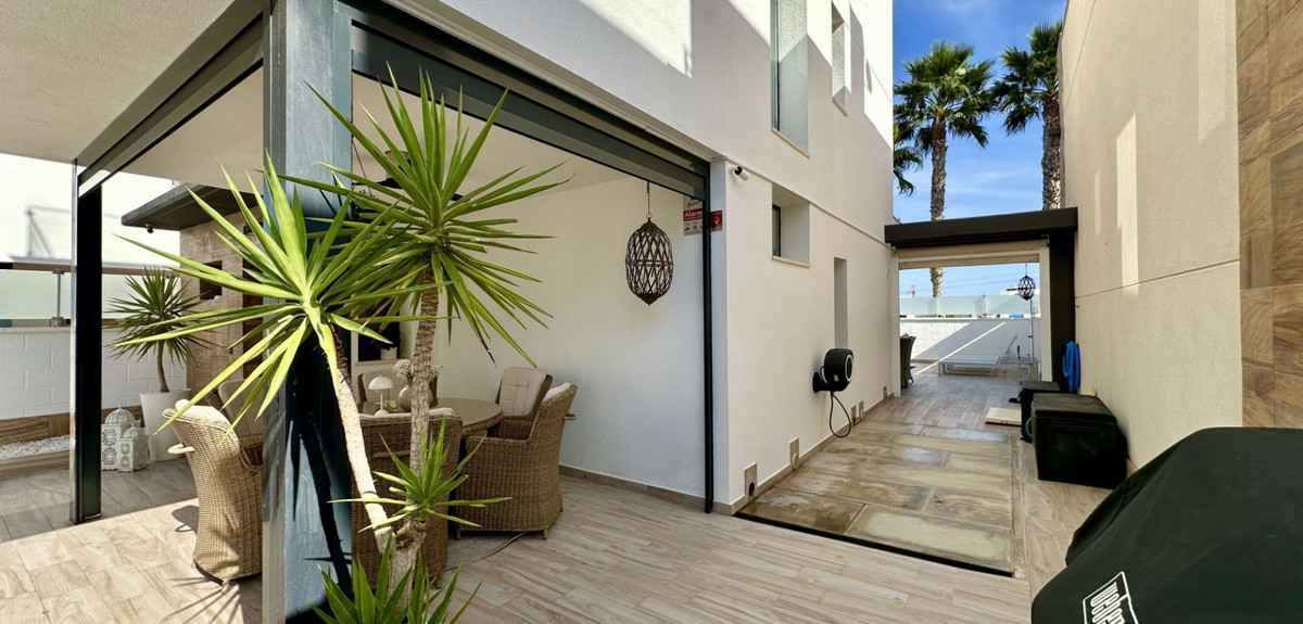 3 Bed Townhouse for sale in Lomas De Cabo Roig Costa Blanca, Alicante, Spain
