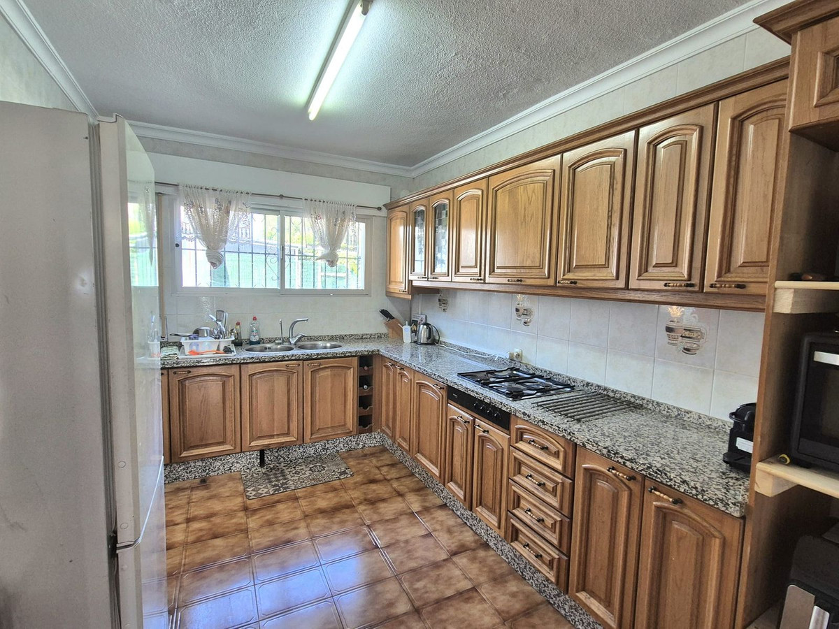 5 Bed Townhouse for sale in Alhaurín De La Torre Costa Del Sol, Málaga, Spain