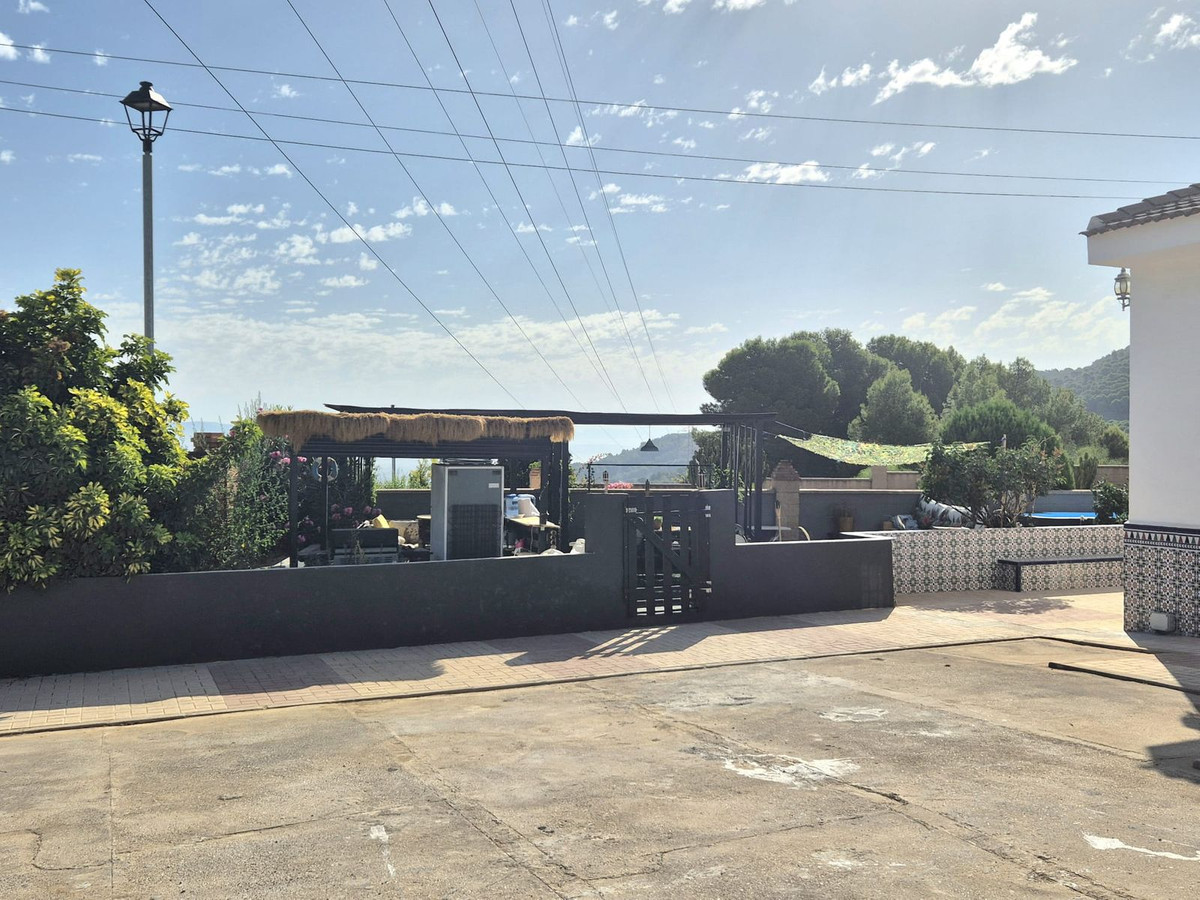 5 Bed Townhouse for sale in Alhaurín De La Torre Costa Del Sol, Málaga, Spain