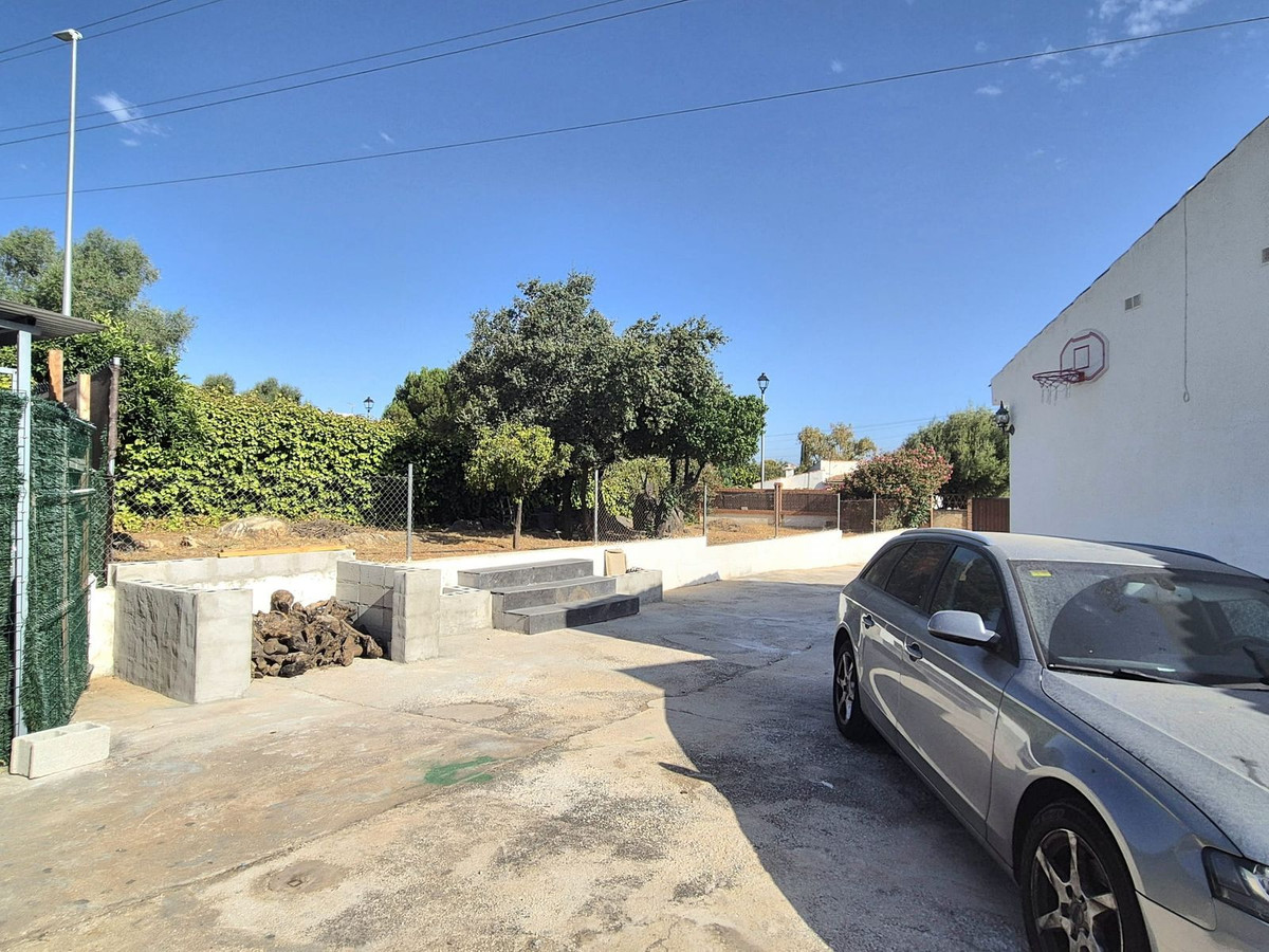 5 Bed Townhouse for sale in Alhaurín De La Torre Costa Del Sol, Málaga, Spain