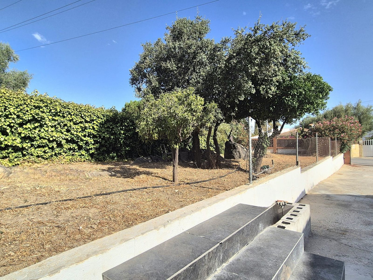 5 Bed Townhouse for sale in Alhaurín De La Torre Costa Del Sol, Málaga, Spain