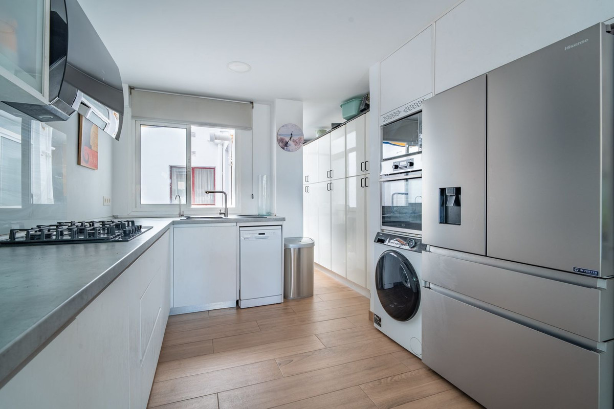 4 Bed Apartment for sale in El Palo Málaga Ciudad, Málaga, Spain