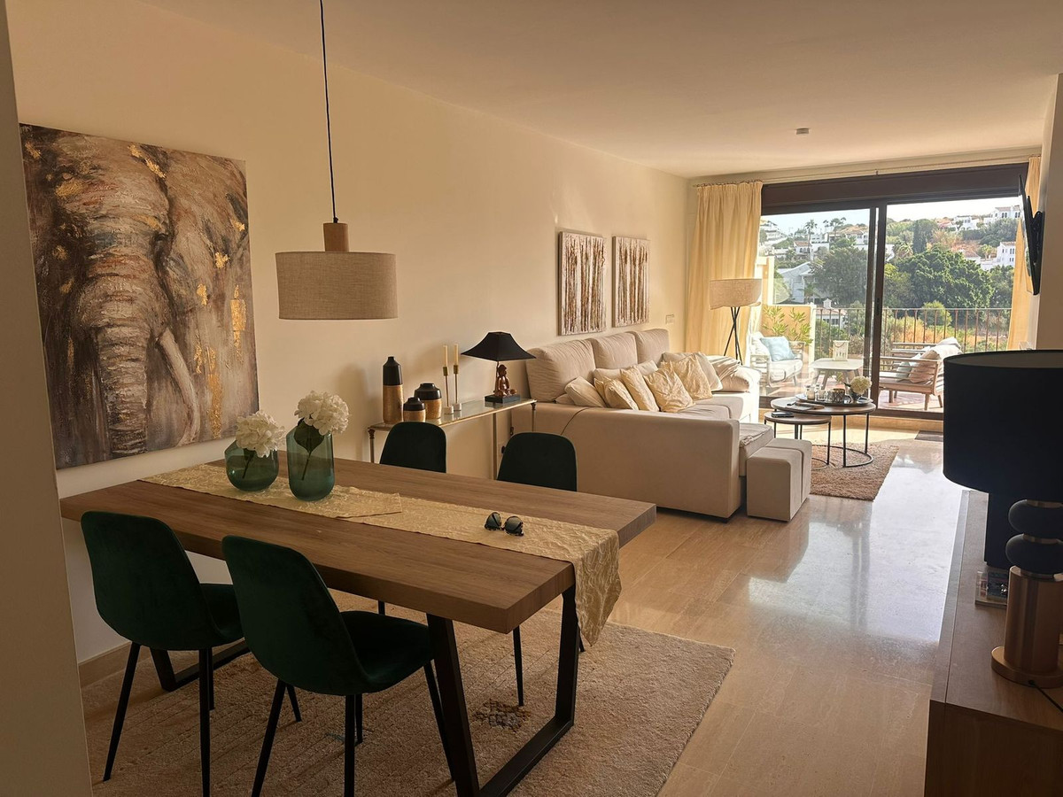 2 Bed Apartment for sale in Estepona Costa Del Sol, Málaga, Spain