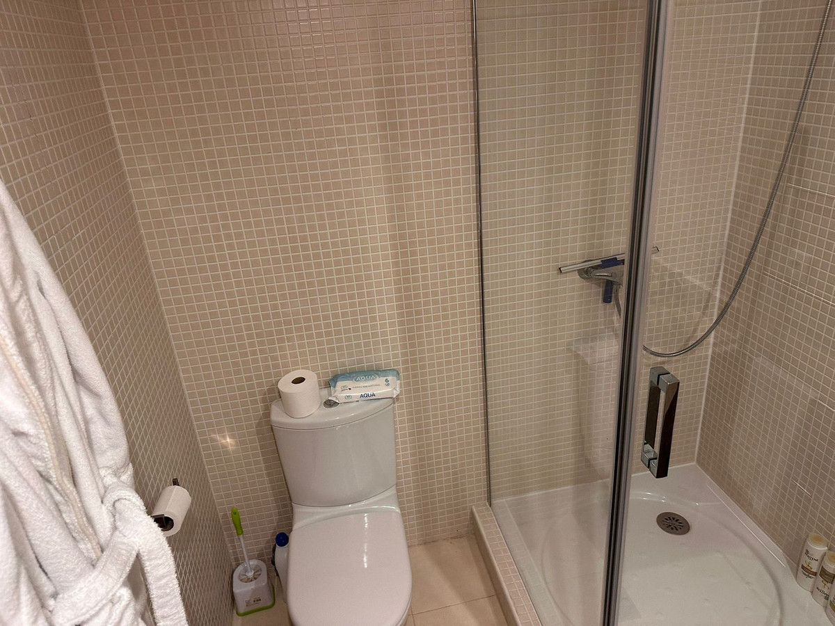 2 Bed Apartment for sale in Estepona Costa Del Sol, Málaga, Spain