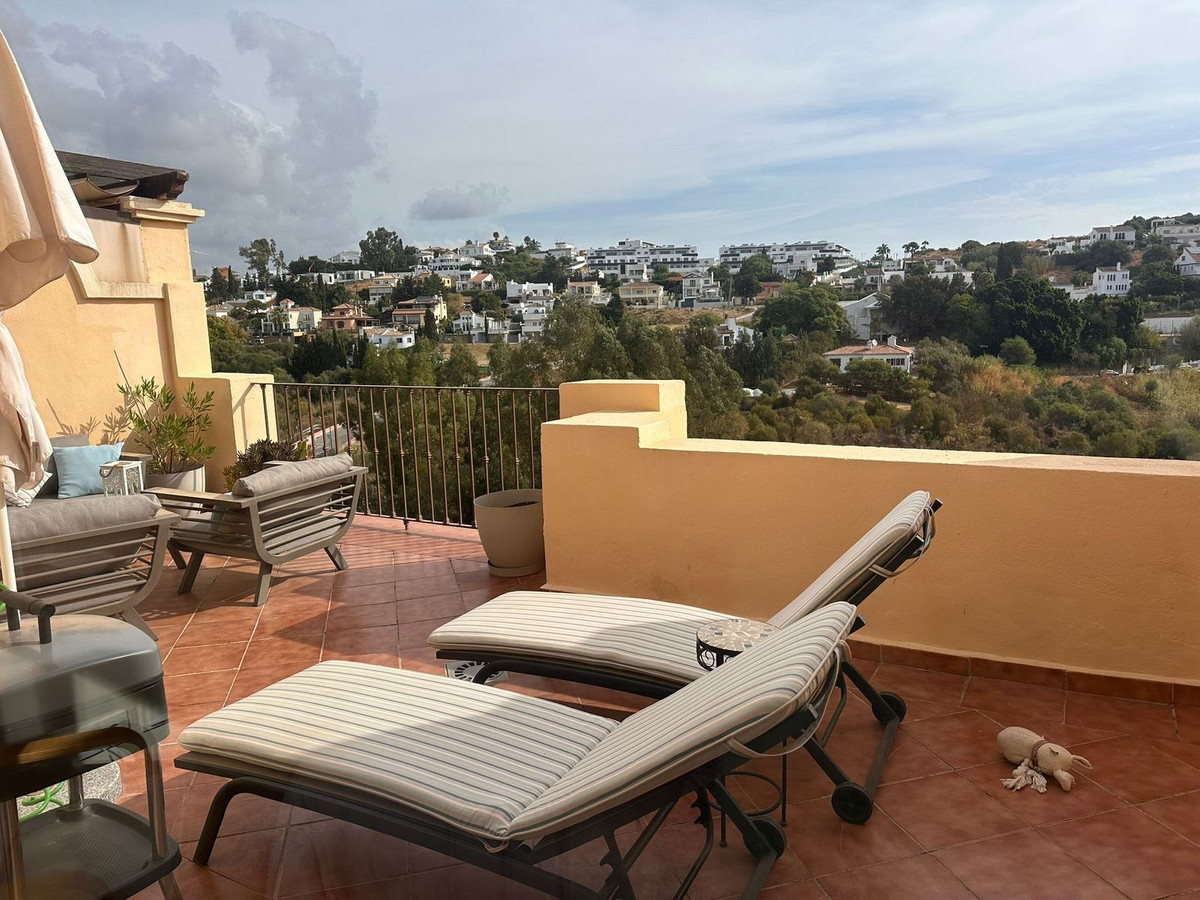 2 Bed Apartment for sale in Estepona Costa Del Sol, Málaga, Spain