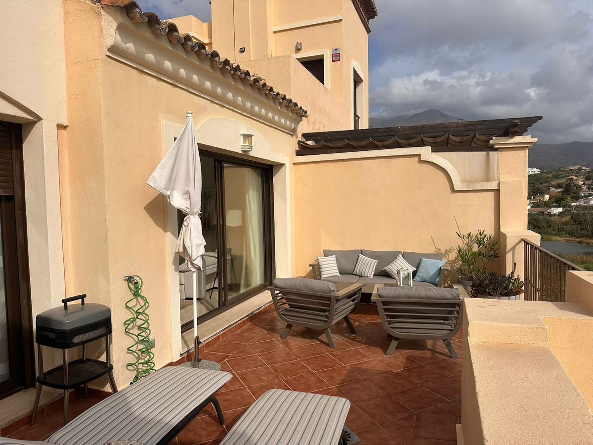 2 Bed Apartment for sale in Estepona Costa Del Sol, Málaga, Spain