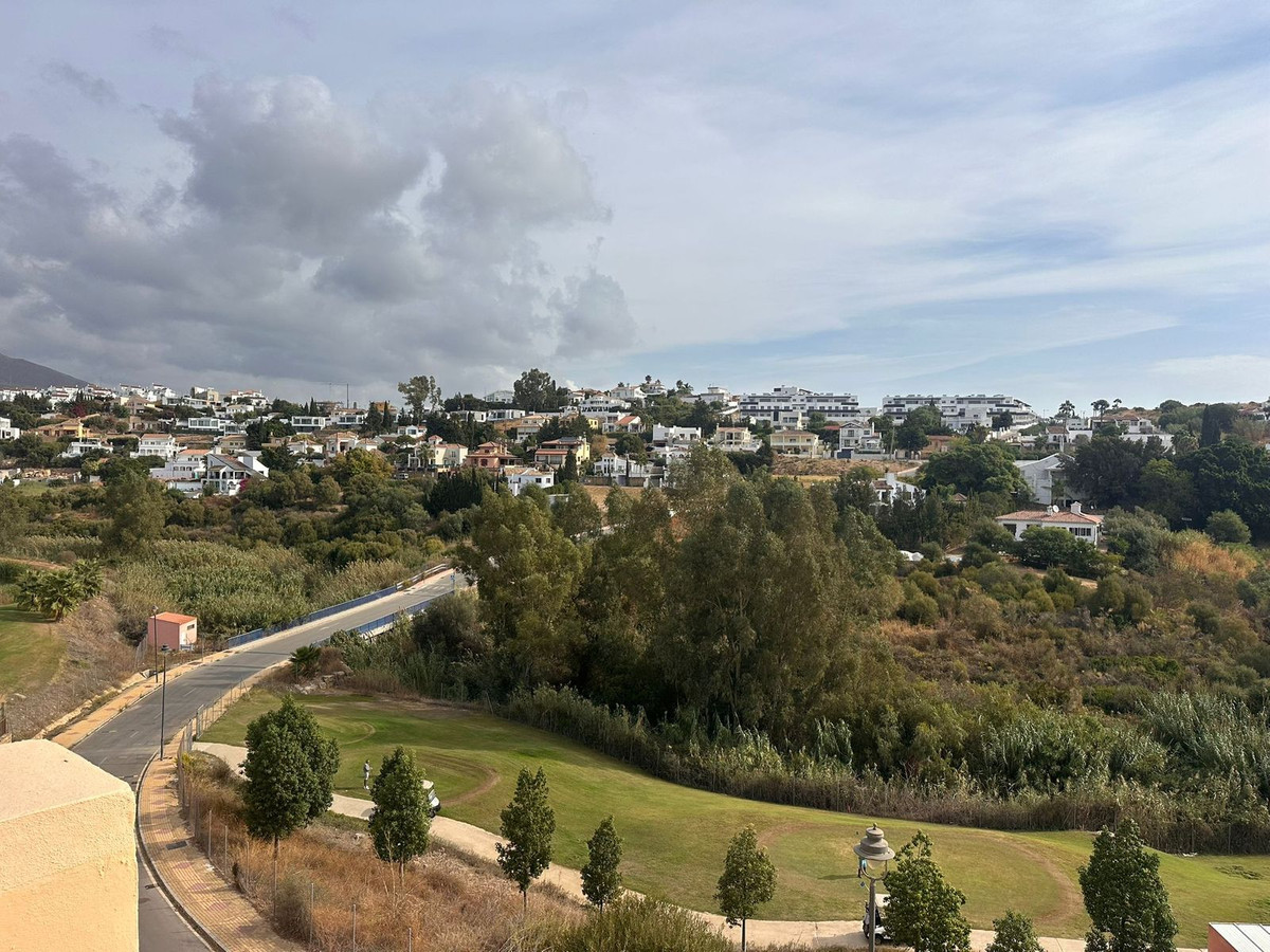 2 Bed Apartment for sale in Estepona Costa Del Sol, Málaga, Spain