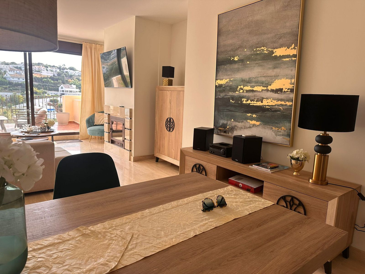 2 Bed Apartment for sale in Estepona Costa Del Sol, Málaga, Spain