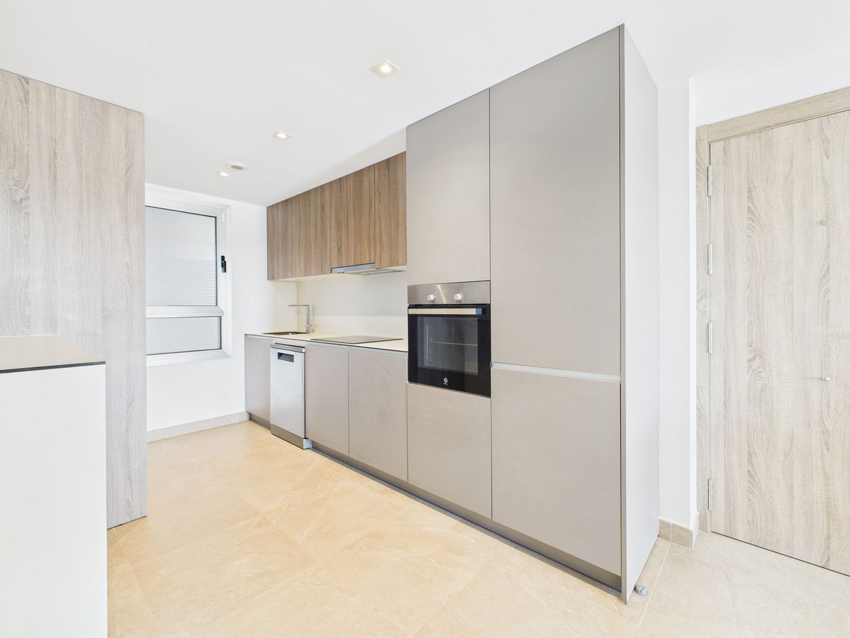2 Bed Apartment for sale in Estepona Costa Del Sol, Málaga, Spain