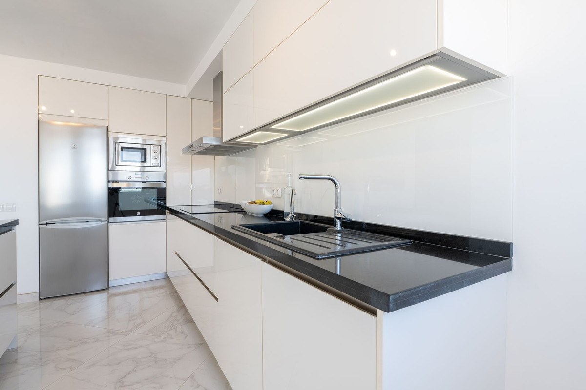 2 Bed Apartment for sale in Marbella Costa Del Sol, Málaga, Spain