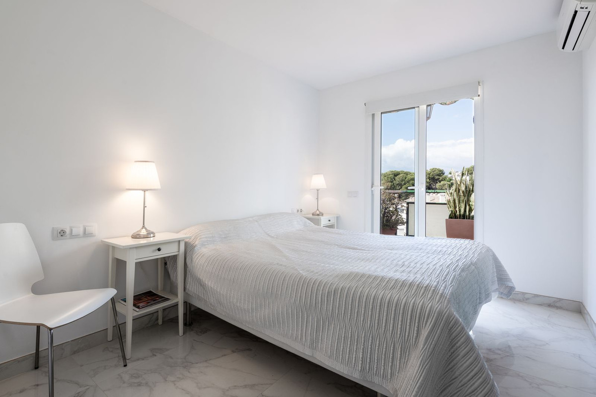 2 Bed Apartment for sale in Marbella Costa Del Sol, Málaga, Spain