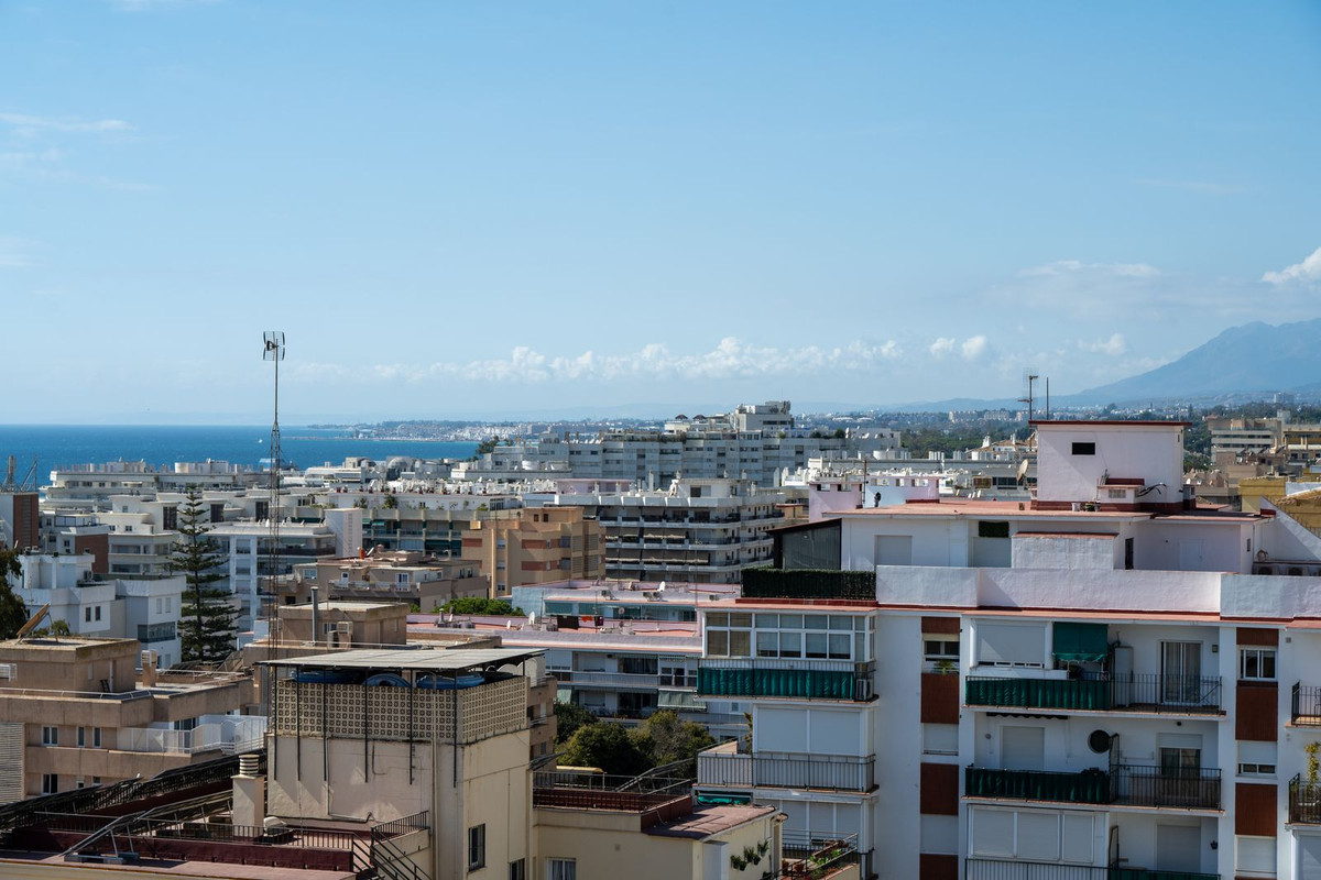 2 Bed Apartment for sale in Marbella Costa Del Sol, Málaga, Spain