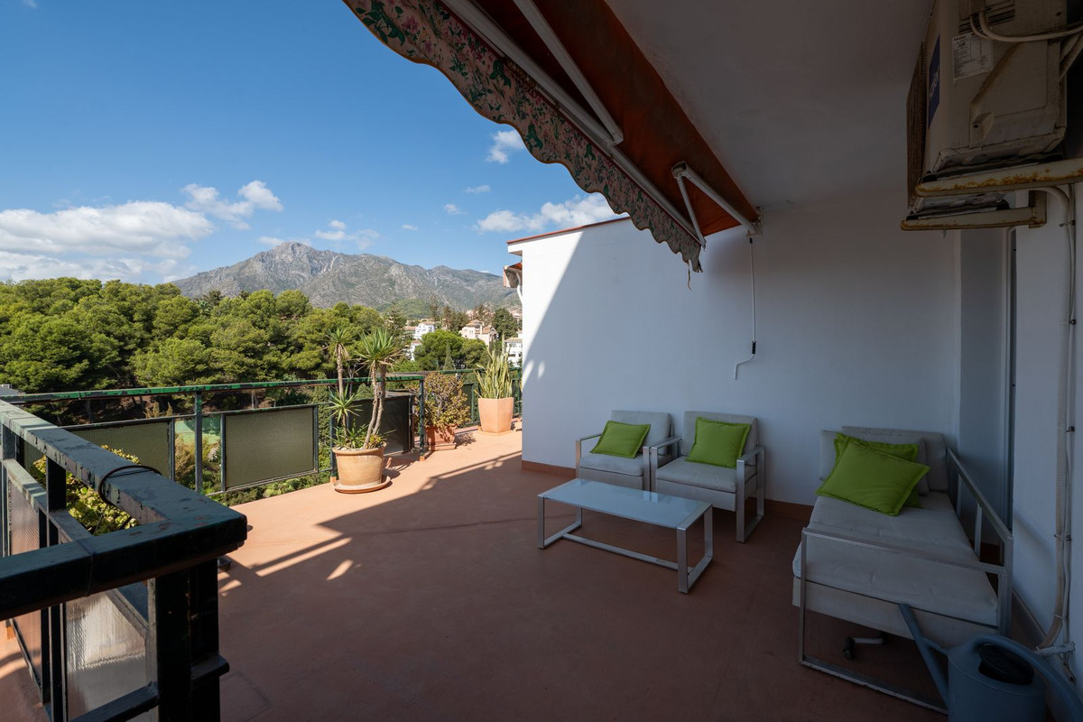 2 Bed Apartment for sale in Marbella Costa Del Sol, Málaga, Spain