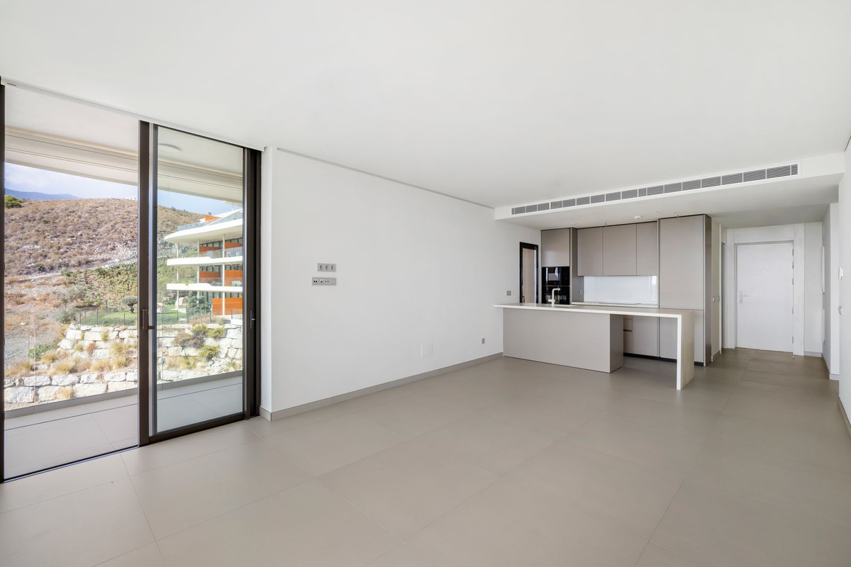 2 Bed Apartment for sale in Fuengirola Costa Del Sol, Málaga, Spain