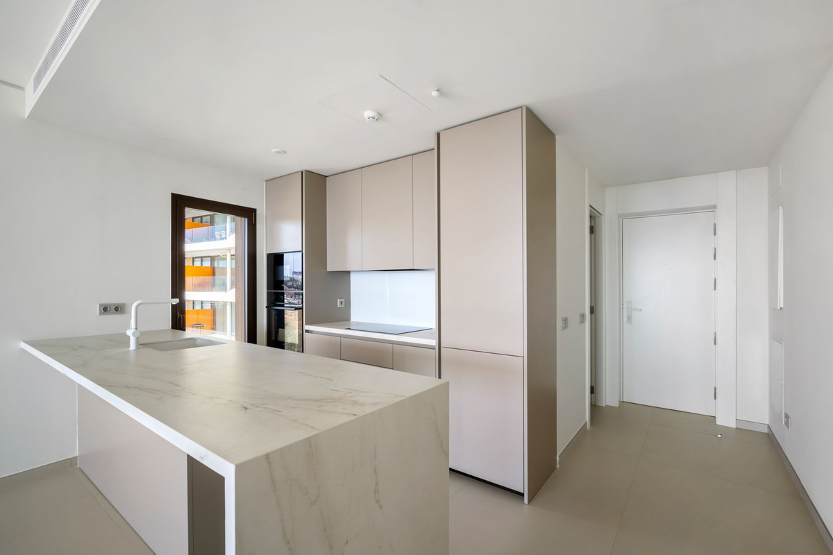 2 Bed Apartment for sale in Fuengirola Costa Del Sol, Málaga, Spain
