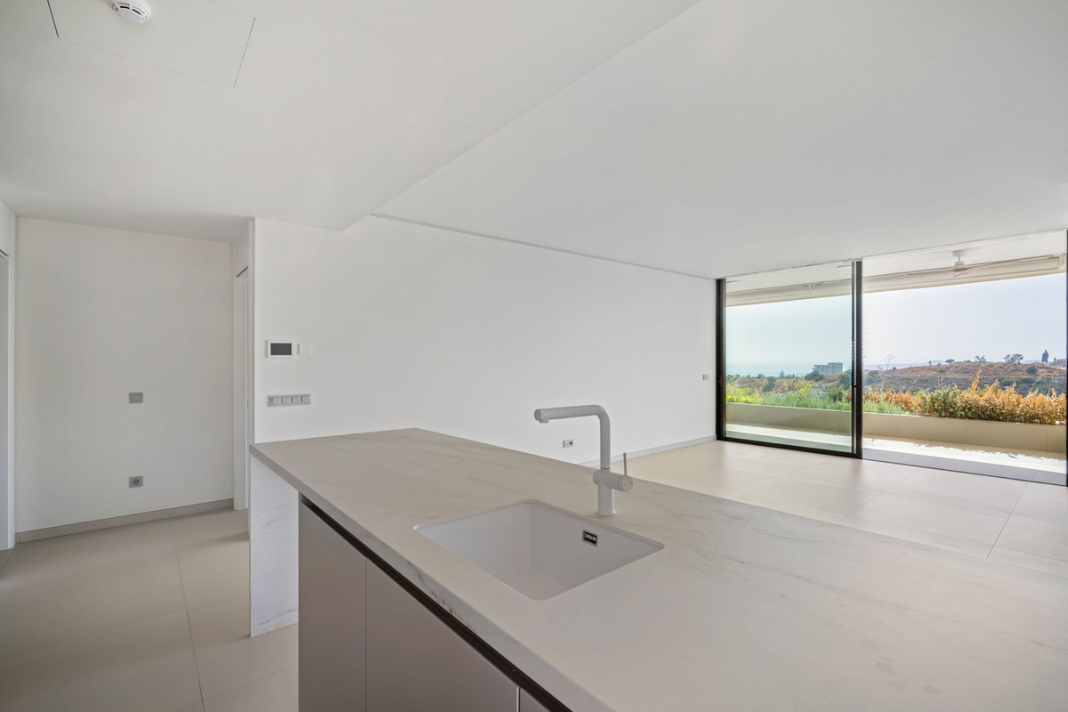 2 Bed Apartment for sale in Fuengirola Costa Del Sol, Málaga, Spain